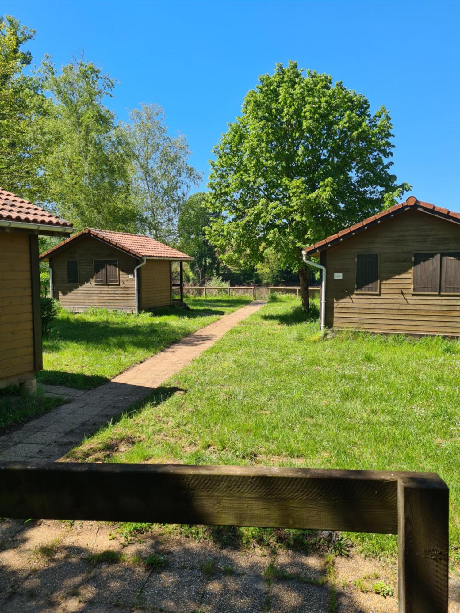 Les Chalets Guinguette Capdenac-Gare Eksteriør bilde